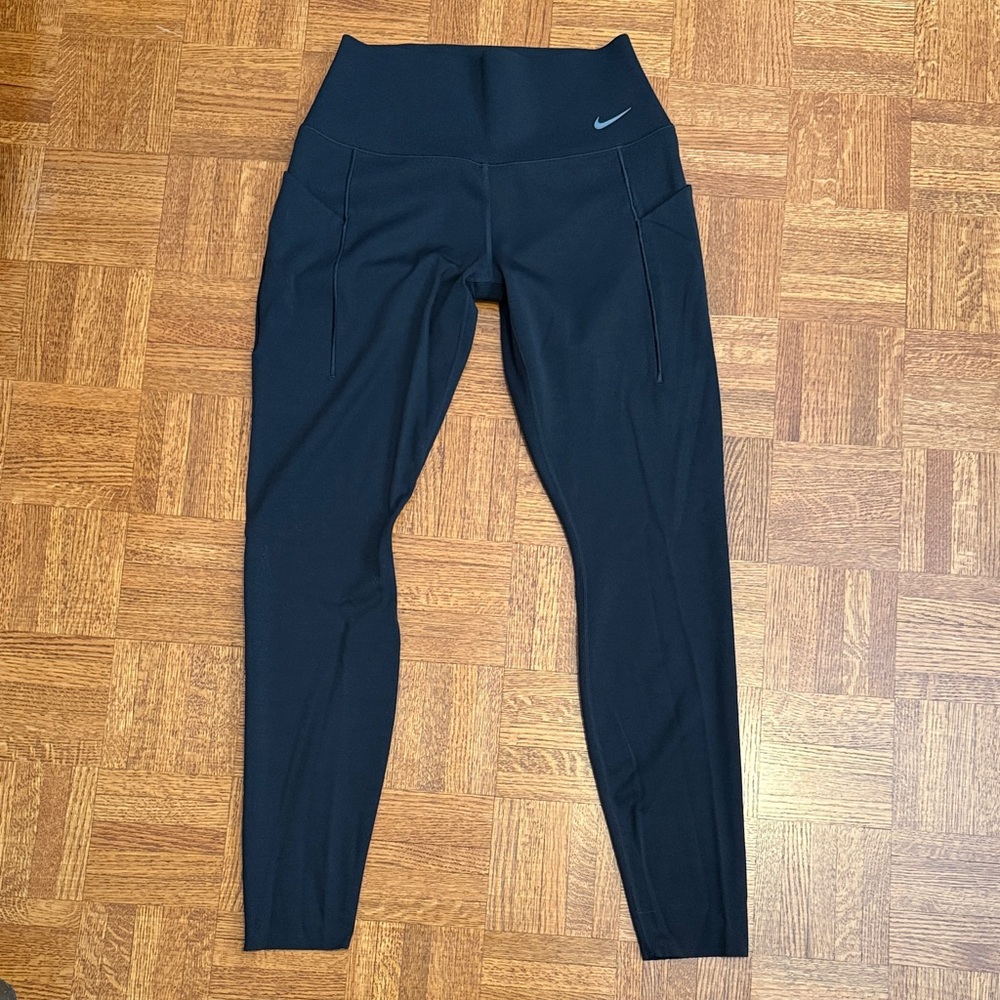 Nike Universa Black Leggings - Picture 4 of 9